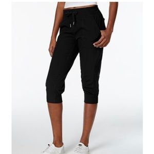Calvin Klein Performance capri pants